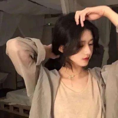 5个吓鬼的少年